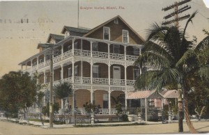 1909 Miami Gralynn Hotel Postcard